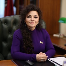 Николаева Елена
