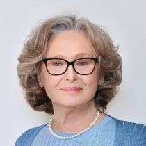 Косарева Надежда