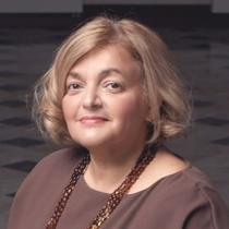 Лазарева Лариса