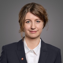Шувалова Елена